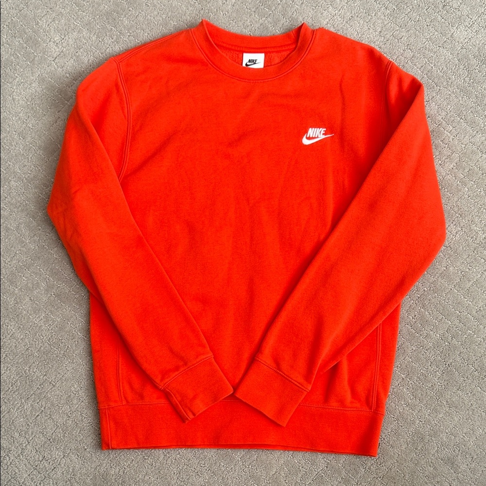 women’s Nike crew neck - Small